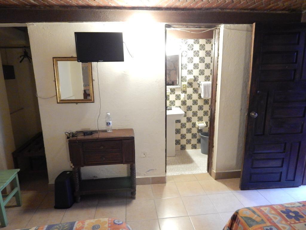 Hotel Molino Del Rey Гуанахуато Номер фото